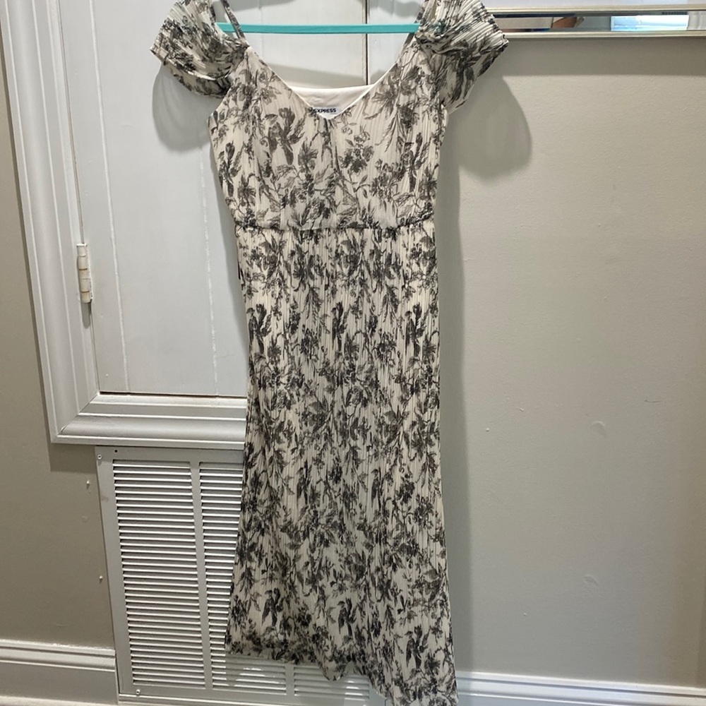 Express women’s off shoulder dress